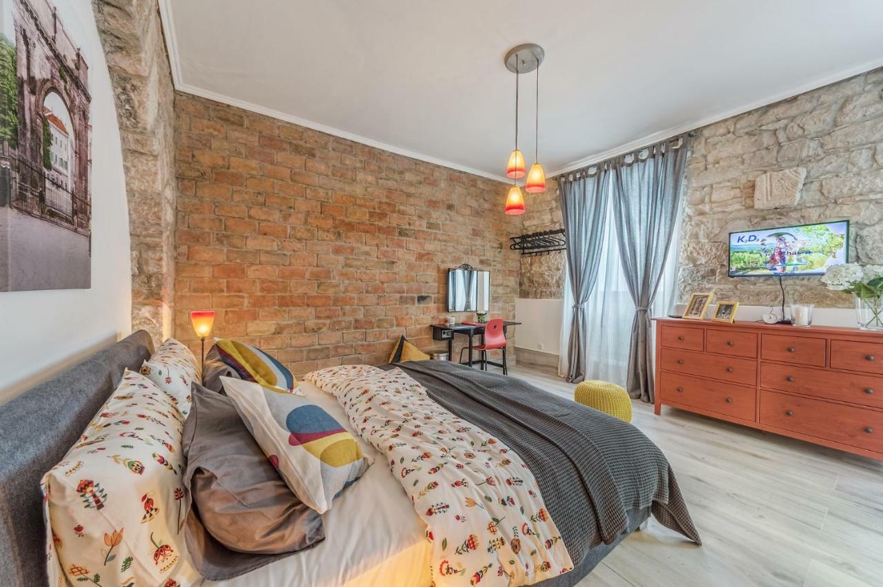 Porta D'Oro Rooms بولا المظهر الخارجي الصورة