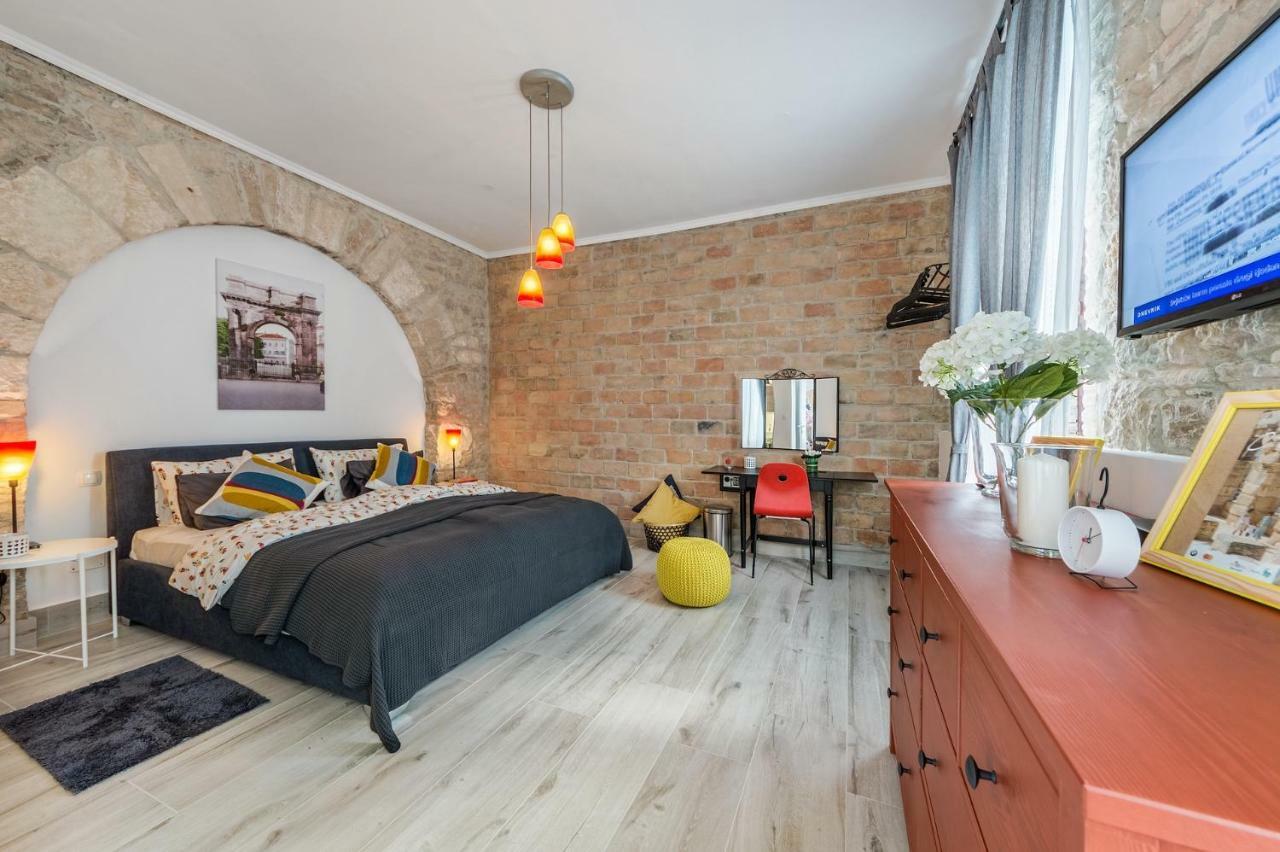 Porta D'Oro Rooms بولا المظهر الخارجي الصورة